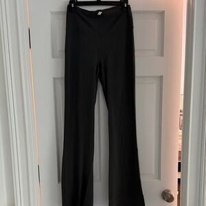 Lululemon Groove high rised flare pant